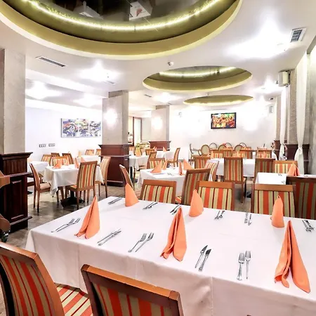 Hotel Budapest - Free Parking