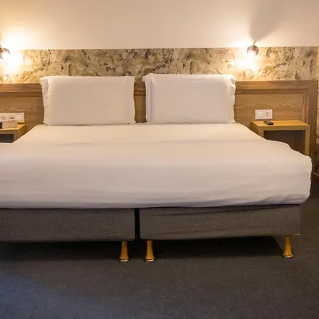 Budapest - Free Parking 3* Sofia