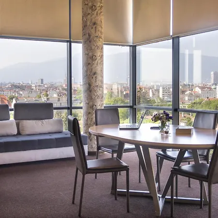 Hotel Budapest - Free Parking