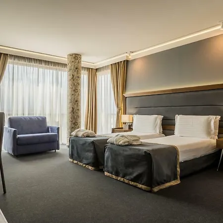 Budapest - Free Parking Hotel Sofia