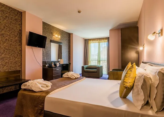 Хотел Budapest - Free Parking София