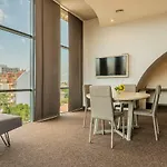 Hotel Budapest - Free Parking Sofia