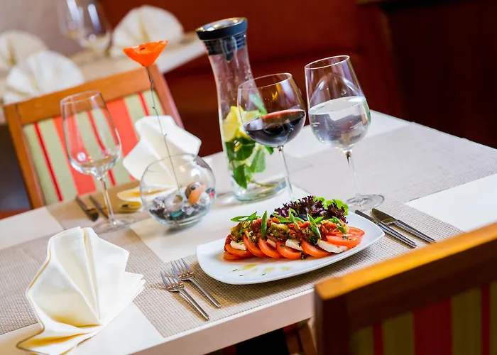 Budapest - Free Parking 3*