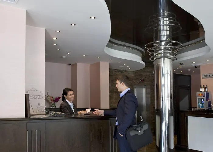 Budapest - Free Parking 3*