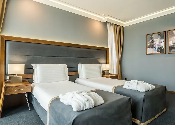 Hotel Budapest - Free Parking Sofia